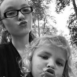 Meet your Posher, Courtney